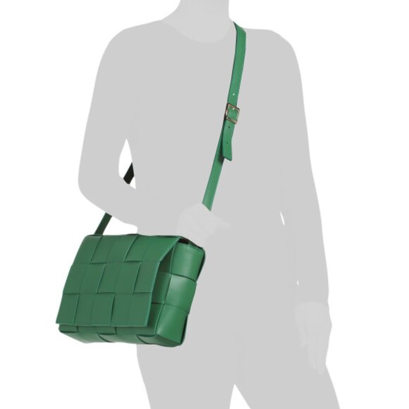 ISADORA Made In Italy Leather Large Woven Flap Over Crossbody - Picture 2 of 5